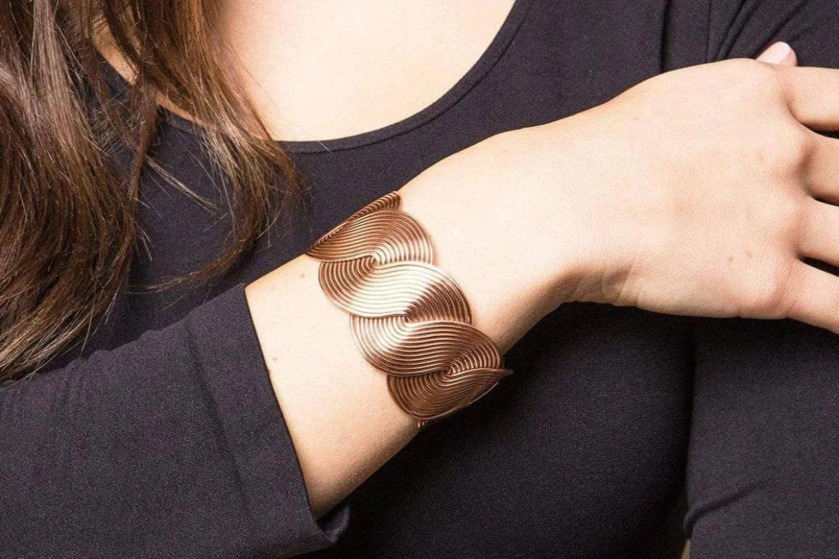 Can You Wear Copper Jewelry? Benefits, Risks, and Facts Explained 2 Can You Wear Copper Jewelry? Benefits, Risks, and Facts Explained