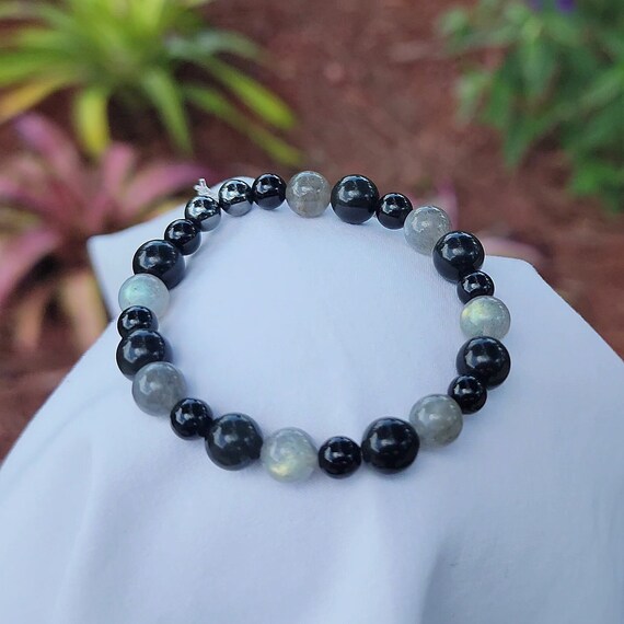 Elevate Your Style with Stunning Rainbow Obsidian Jewelry Pieces 3 Elevate Your Style with Stunning Rainbow Obsidian Jewelry Pieces