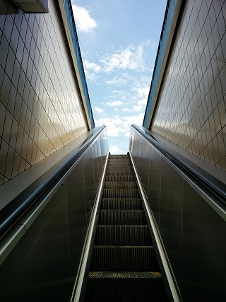 Escalator Dream Meaning: Uncover the Symbolism Behind Your Dream 2 Escalator Dream Meaning: Uncover the Symbolism Behind Your Dream