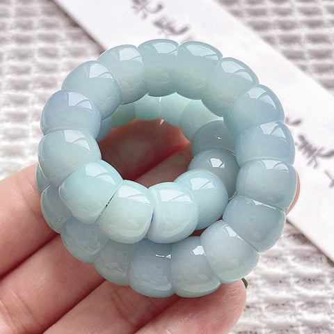 Discover the Spiritual Significance of the Bodhi Seed Bracelet for Mindfulness and Wisdom 3 Discover the Spiritual Significance of the Bodhi Seed Bracelet for Mindfulness and Wisdom