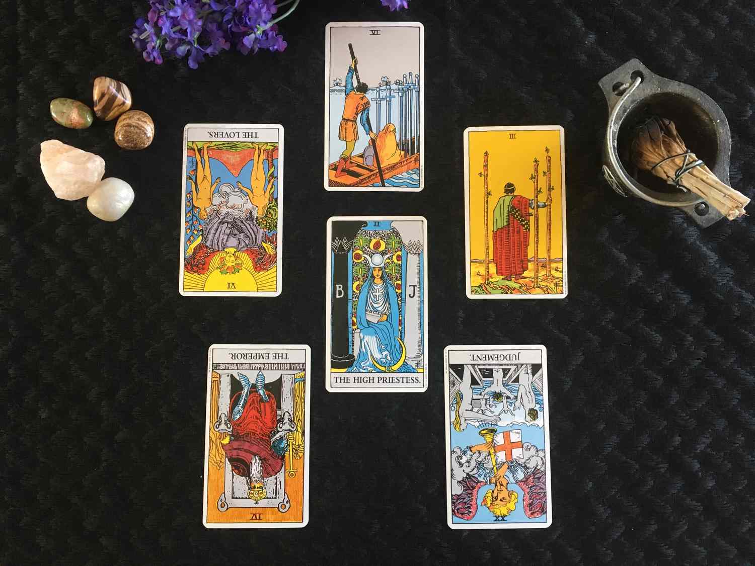 How to Use the Pentagram Tarot Spread for Personal Growth and Clarity 2 How to Use the Pentagram Tarot Spread for Personal Growth and Clarity