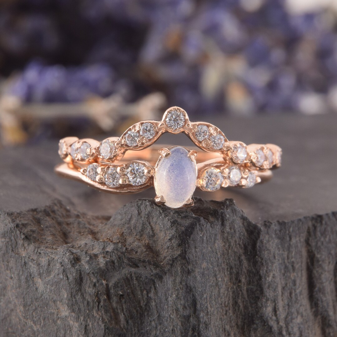 Explore Stunning Moonstone Jewelry for Sale – Affordable & Elegant 2 Explore Stunning Moonstone Jewelry for Sale – Affordable & Elegant