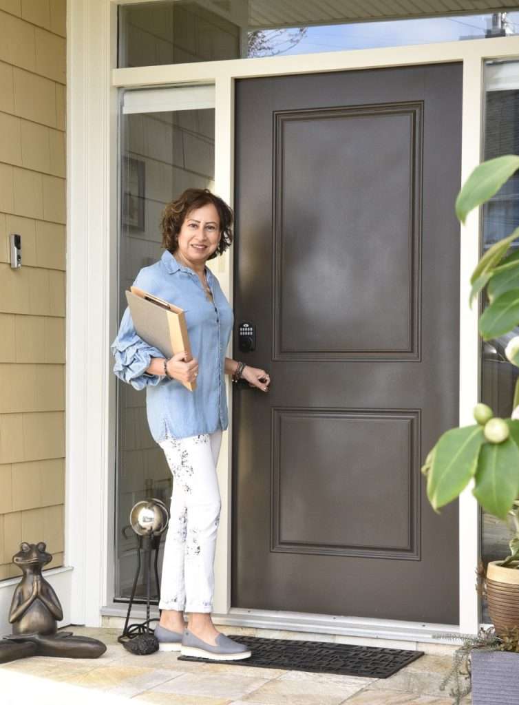 Feng Shui Tips for Your Front Door: How Door Placement Affects Energy Flow 2 Feng Shui Tips for Your Front Door: How Door Placement Affects Energy Flow