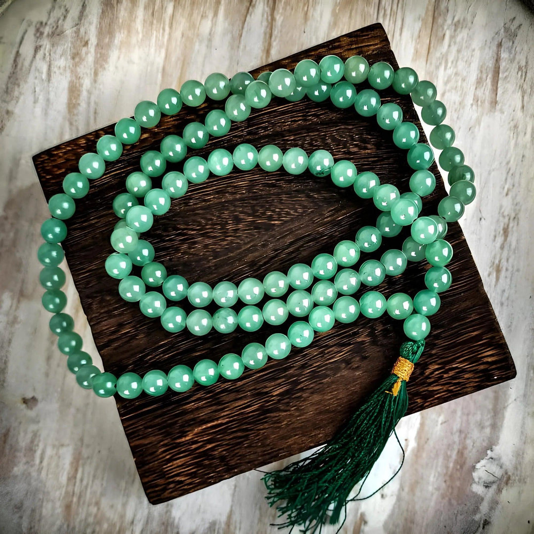 Unlocking the Meaning of Green Beads: From Nature to Jewelry 4 Unlocking the Meaning of Green Beads: From Nature to Jewelry