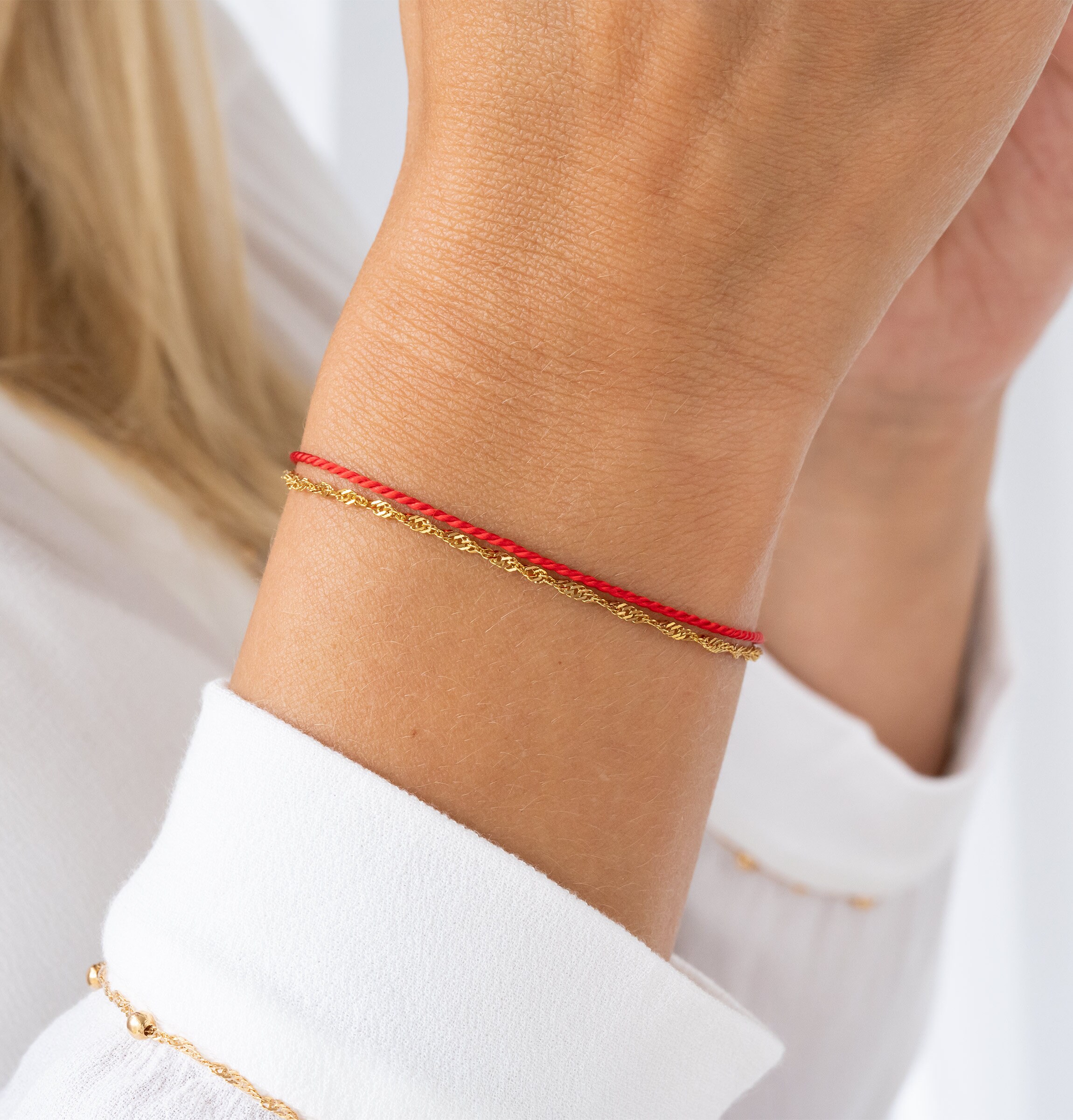 Discover Red Bracelet Jewelry for Good Fortune and Unique Style 1 Discover Red Bracelet Jewelry for Good Fortune and Unique Style