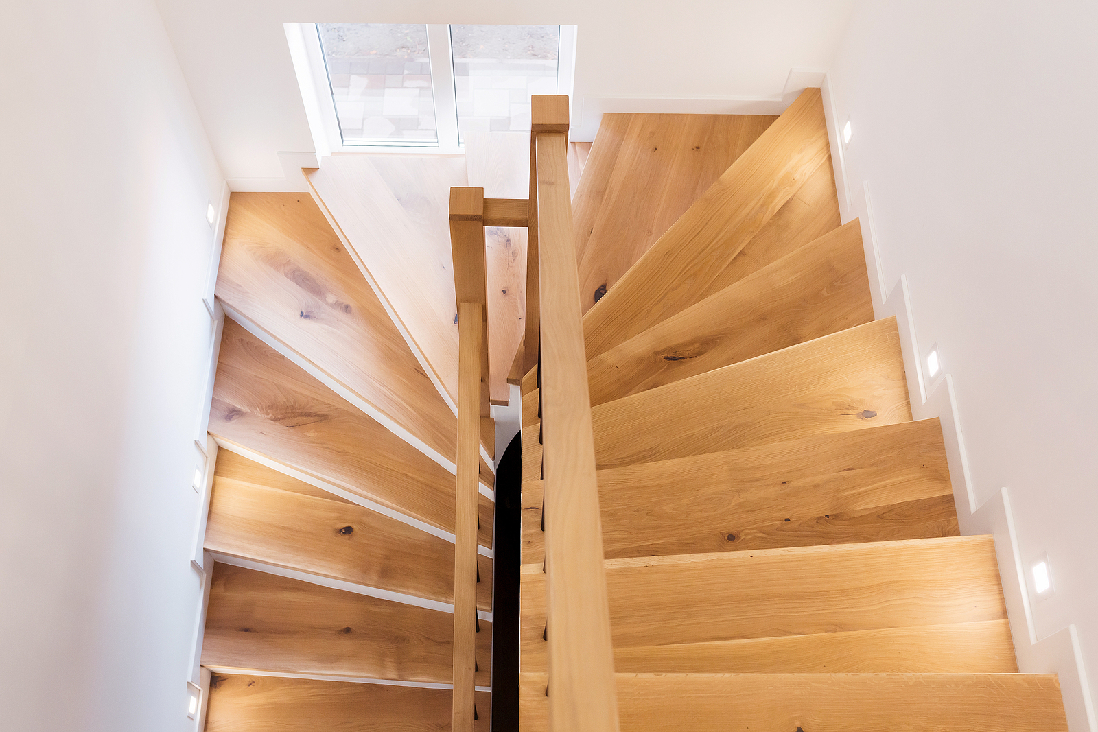 Feng Shui for Stairs: Creating Harmony in Your House 2 Feng Shui for Stairs: Creating Harmony in Your House