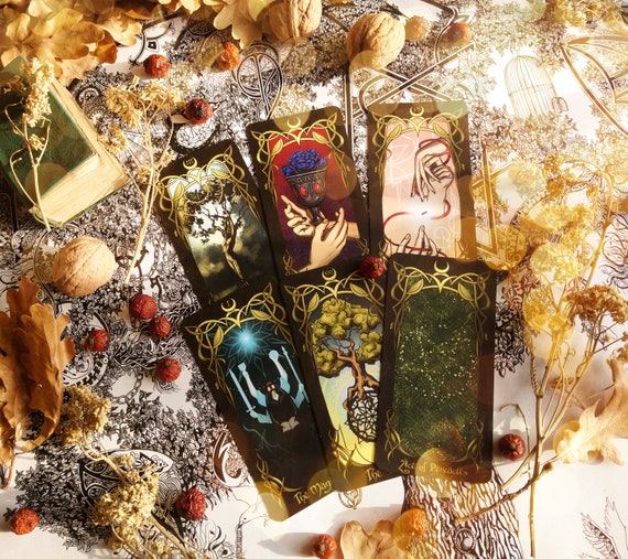 Moonlight Tarot Cards Review: Are They Worth the Hype? 1 Moonlight Tarot Cards Review: Are They Worth the Hype?
