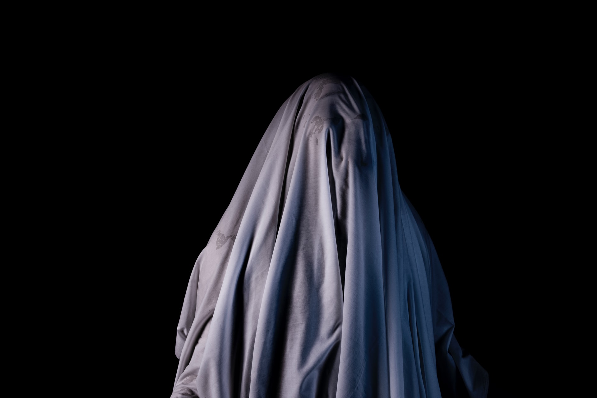 Ghost Dream Meaning: Heres What It Means When You See Ghosts in Dreams! 1 Ghost Dream Meaning: Heres What It Means When You See Ghosts in Dreams!