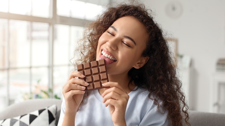 Eating Candy in Dream Meaning: Sweet Dreams or Something More? 1 Eating Candy in Dream Meaning: Sweet Dreams or Something More?