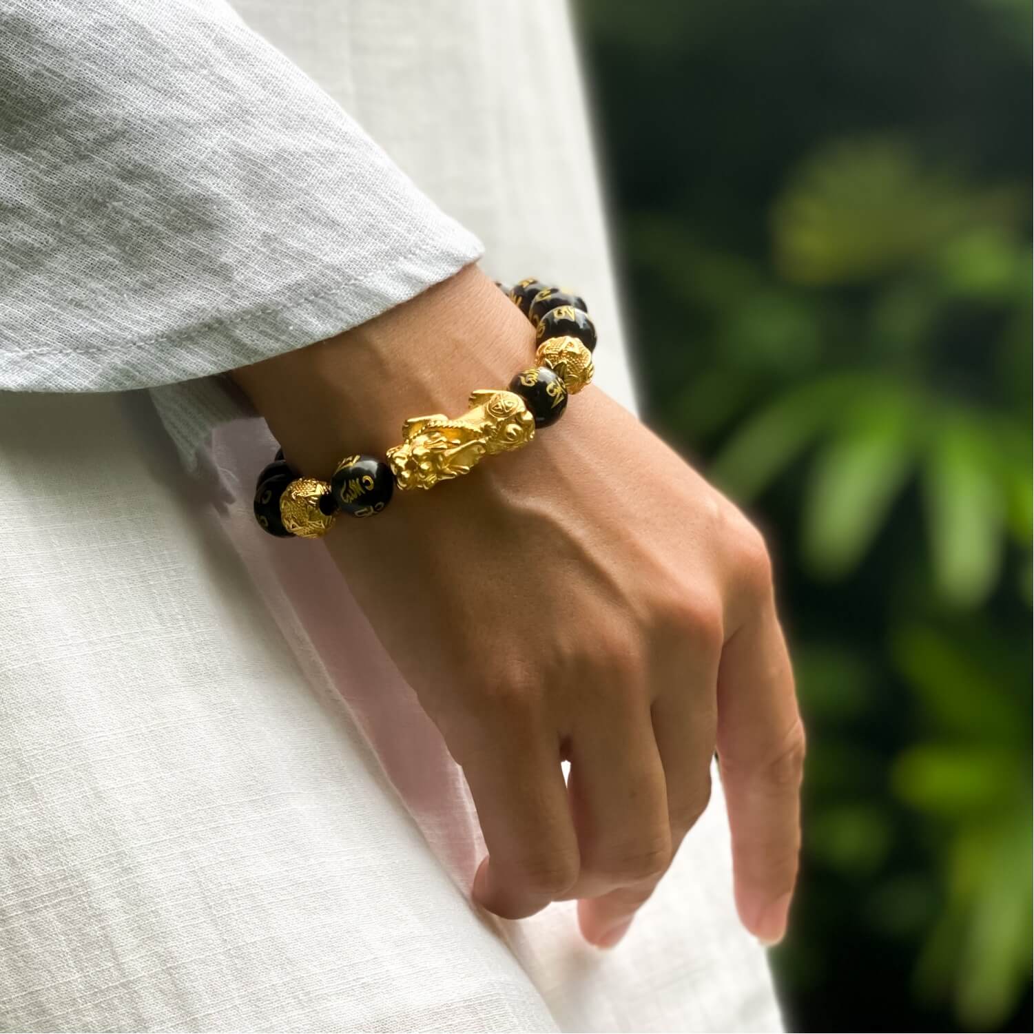Curious About Feng Shui Bracelet? Does It Work and How to Use It 2 Curious About Feng Shui Bracelet? Does It Work and How to Use It