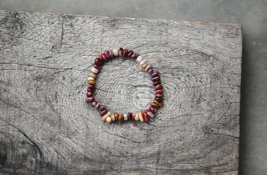 Unlock the Wooden Bead Bracelet Meaning: A Simple Guide 1 Unlock the Wooden Bead Bracelet Meaning: A Simple Guide