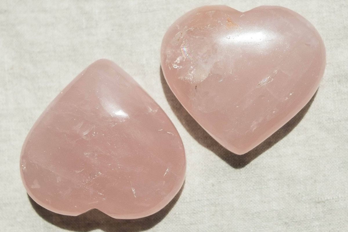 Heart Shaped Stones Meaning: Love, Luck or Something Else? Lets Explore! 2 Heart Shaped Stones Meaning: Love, Luck or Something Else? Lets Explore!