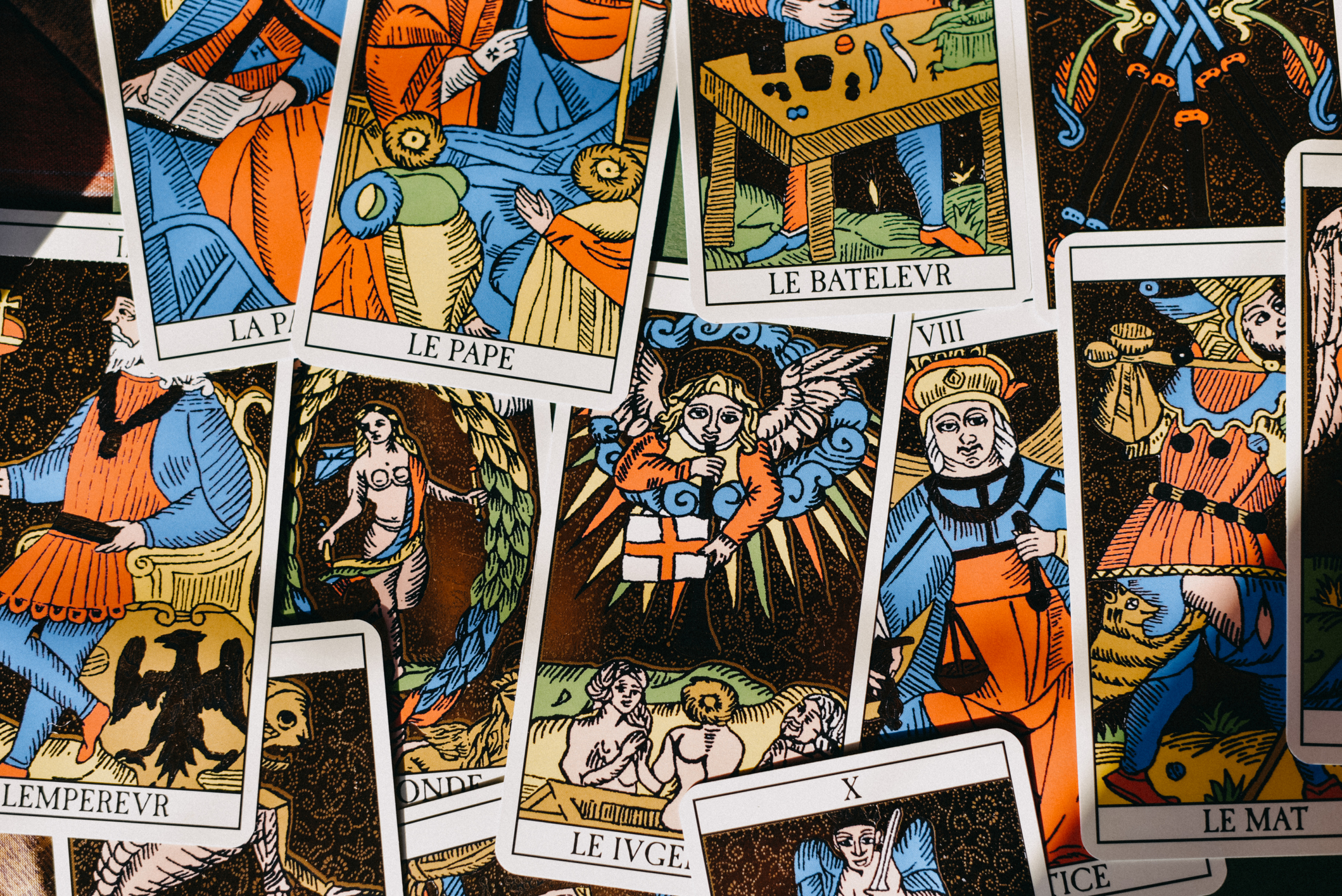 Tarot Card Symbolism and Folklore: Get a Clear Picture. Dive into Tarot Meanings with this Guide. 2 Tarot Card Symbolism and Folklore: Get a Clear Picture. Dive into Tarot Meanings with this Guide.