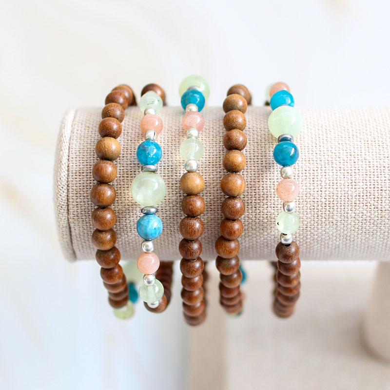 Whats the Crystal Bracelets Meaning? Learn How to Pick the Right One for Your Needs. 1 Whats the Crystal Bracelets Meaning? Learn How to Pick the Right One for Your Needs.