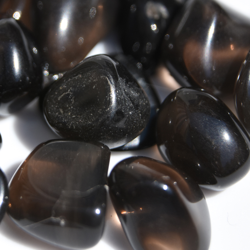 Apache Tears Stone Meaning: What Is It & How to Use 2 Apache Tears Stone Meaning: What Is It & How to Use